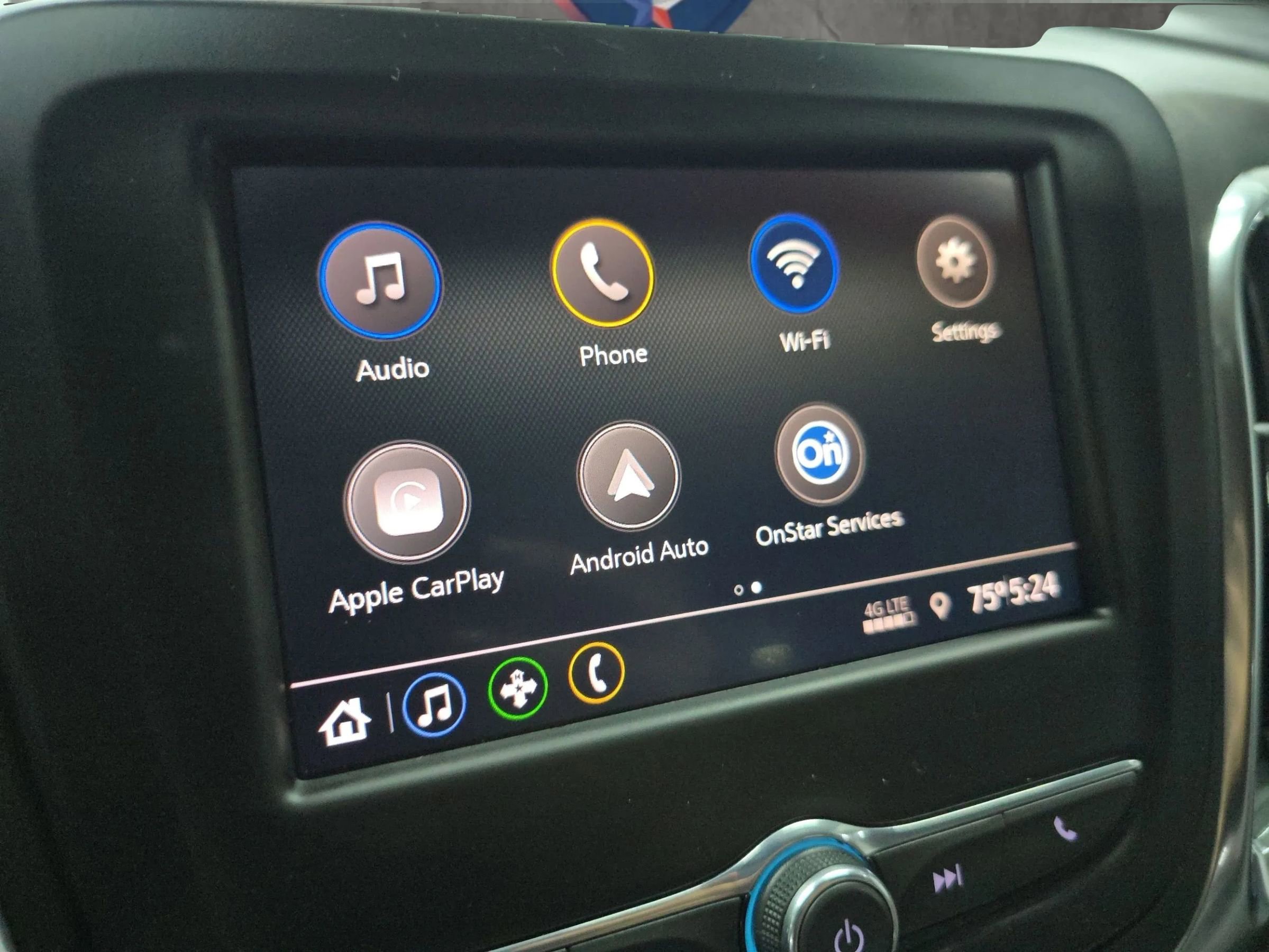 Used 2021 Chevrolet Equinox LS image 19