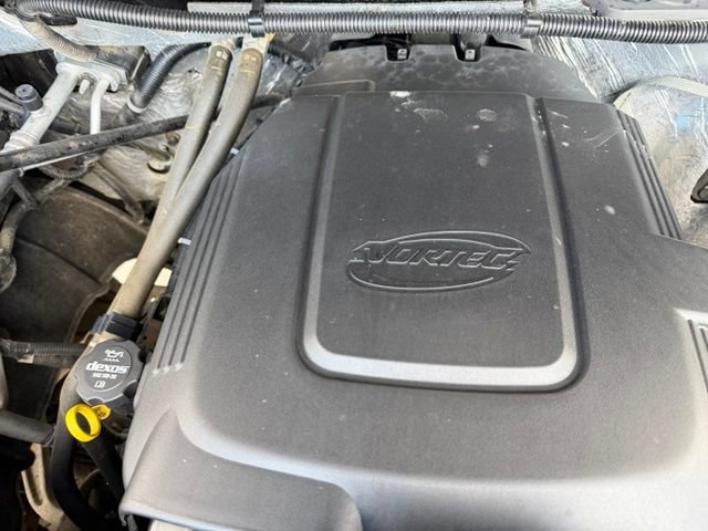 Used 2018 Chevrolet Silverado 3500 W/T AWD/4WD image 4