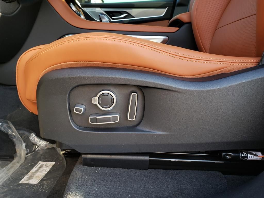 New 2026 Jaguar F-PACE R-Dynamic S image 19