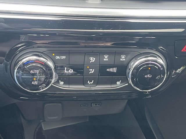 New 2026 Chevrolet Trax RS w/ Sunroof Package FWD image 16