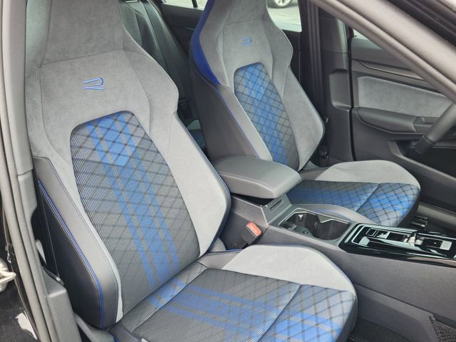 Certified 2025 Volkswagen Golf R Black Edition image 12