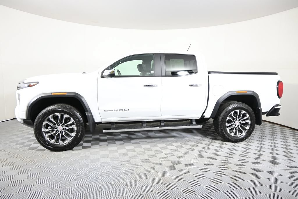 Used 2024 GMC Canyon Denali AWD/4WD image 2