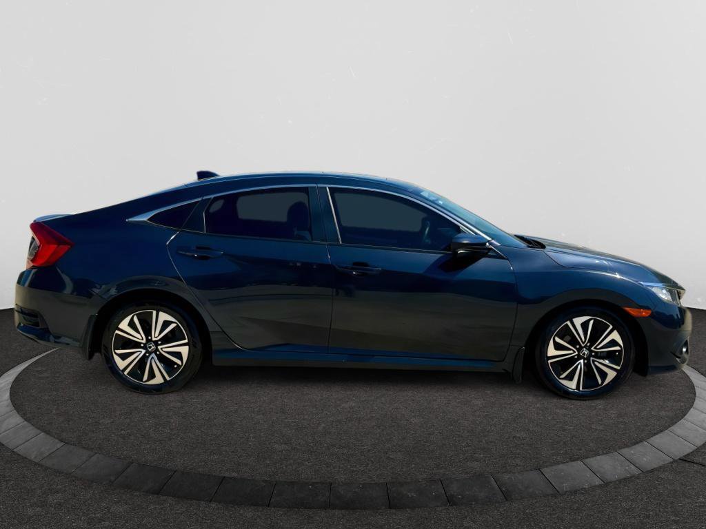 Used 2018 Honda Civic EX-T image 4