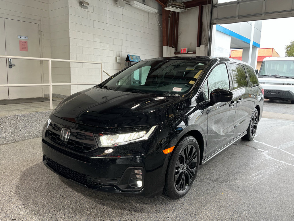 Used 2025 Honda Odyssey Sport-L image 4