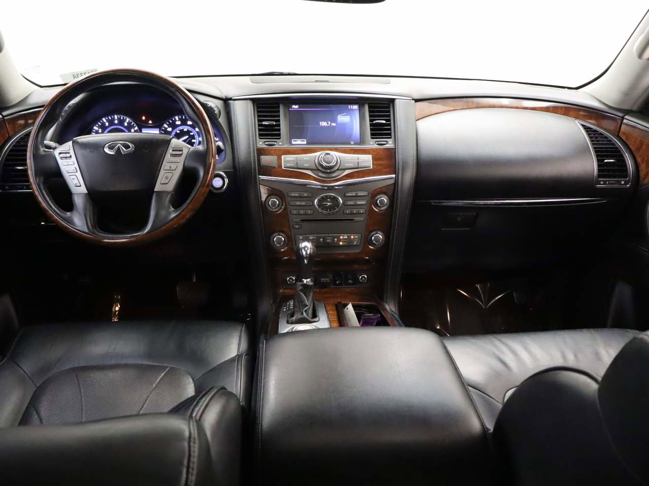 Used 2016 INFINITI QX80 4WD w/ Deluxe Technology Package image 17