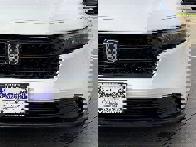 Used 2025 Honda Accord SE image 7