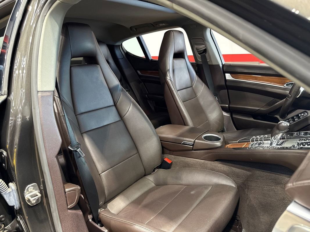 Used 2013 Porsche Panamera 4S image 51
