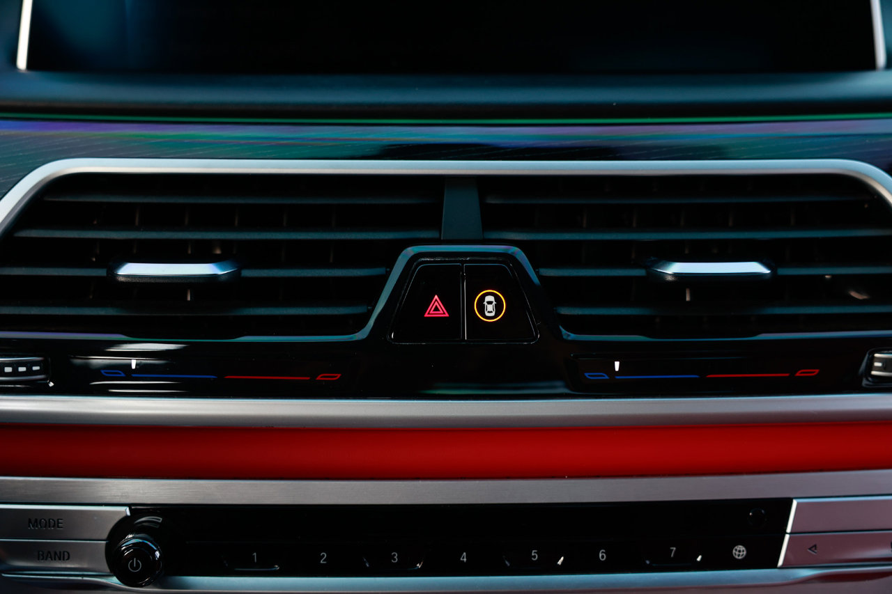 Used 2021 BMW 750i xDrive w/ Luxury Rear Seating Package image 40