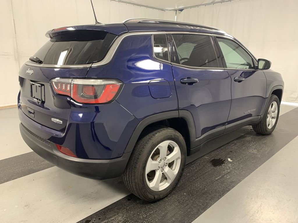 Used 2019 Jeep Compass Latitude w/ Cold Weather Group AWD/4WD image 5