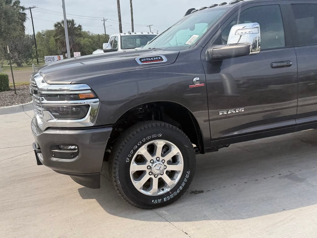 New 2026 RAM 2500 Laramie AWD/4WD image 9
