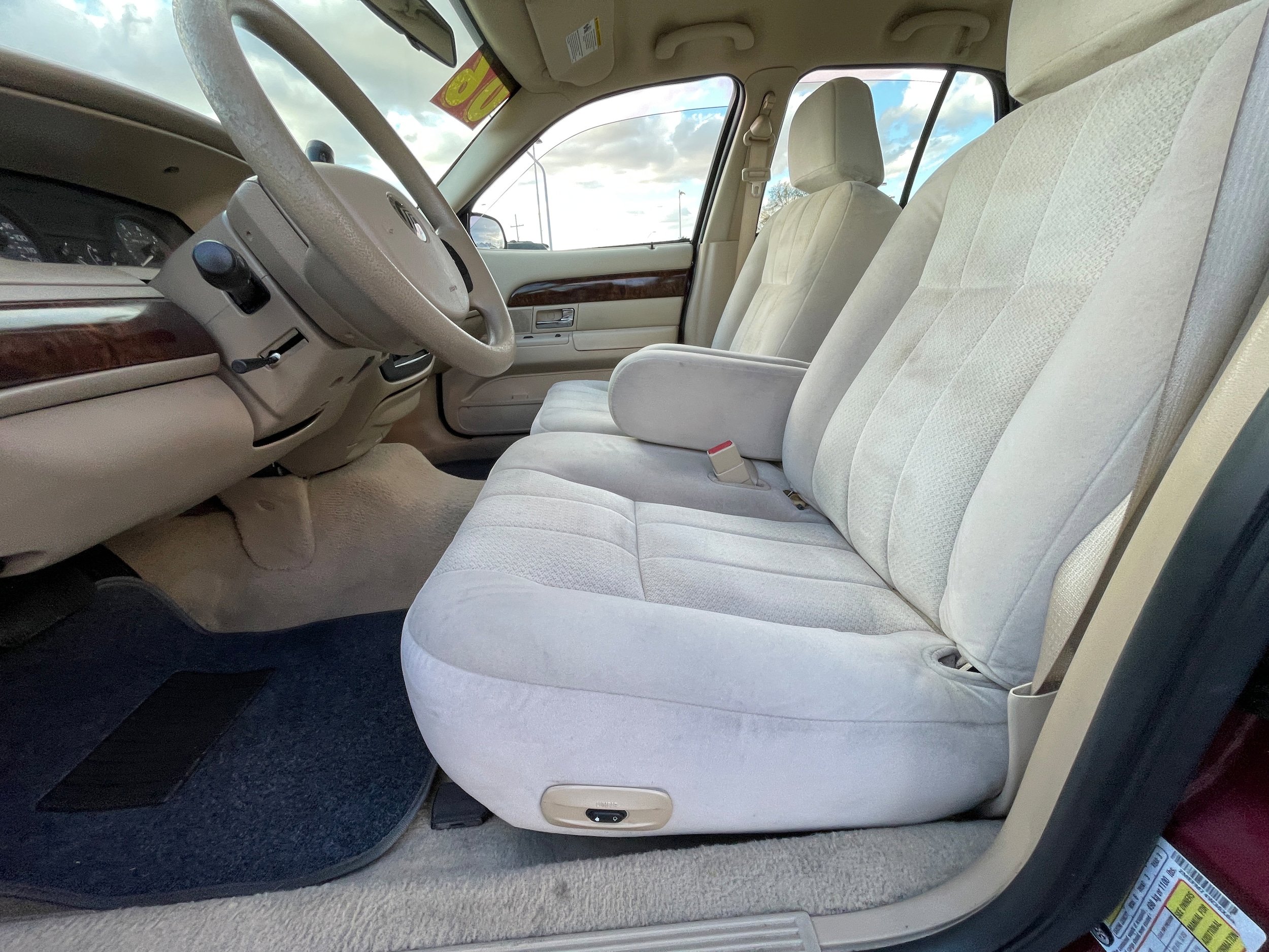 Used 2006 Mercury Grand Marquis GS RWD image 12