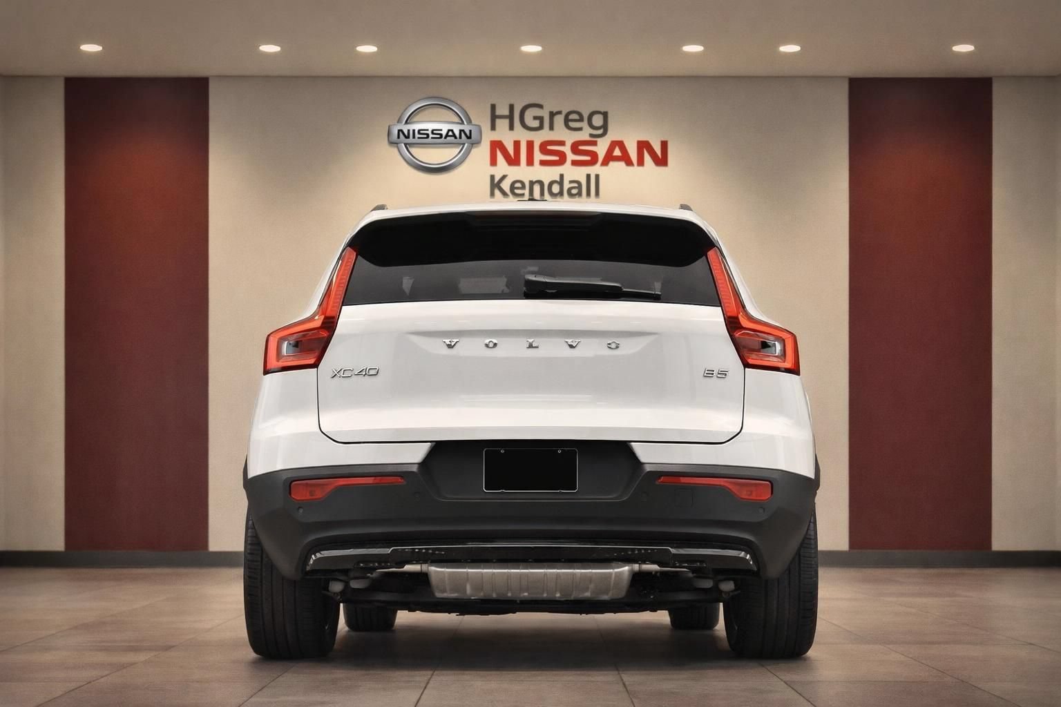 Used 2026 Volvo XC40 B5 Plus AWD/4WD image 4