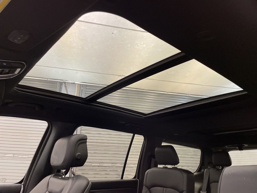 New 2025 Jeep Wagoneer Series II AWD/4WD image 18