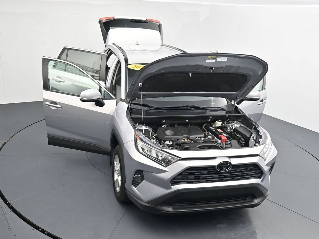 Used 2021 Toyota RAV4 XLE AWD/4WD image 43