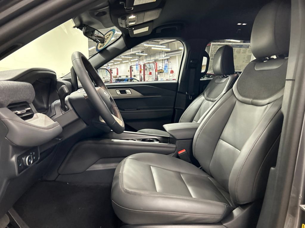 New 2027 Ford Explorer Active w/ Active Comfort Package AWD/4WD image 10