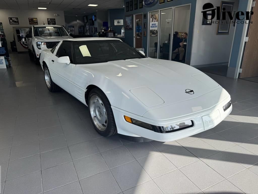 Used 1991 Chevrolet Corvette Coupe RWD image 1