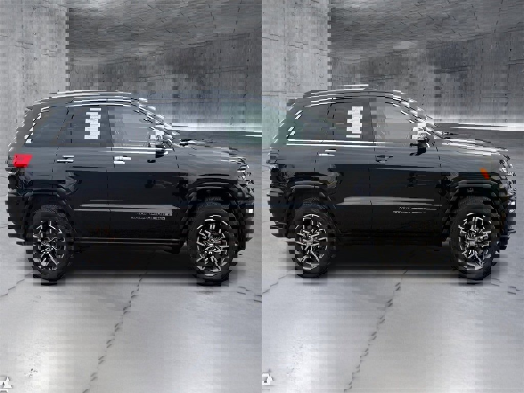 Used 2018 Jeep Grand Cherokee Limited w/ Luxury Group II image 8