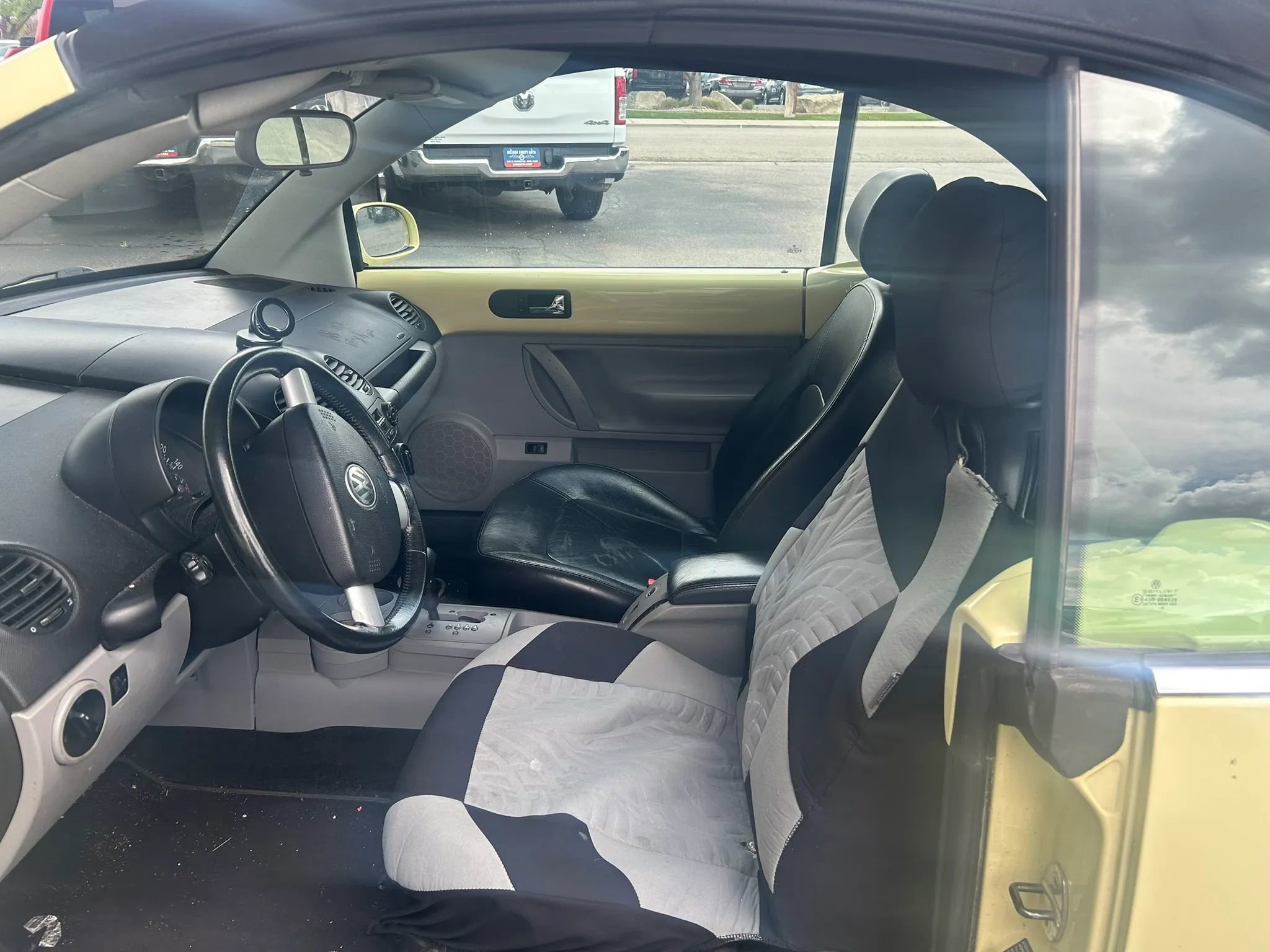 Used 2004 Volkswagen Beetle GLS image 7