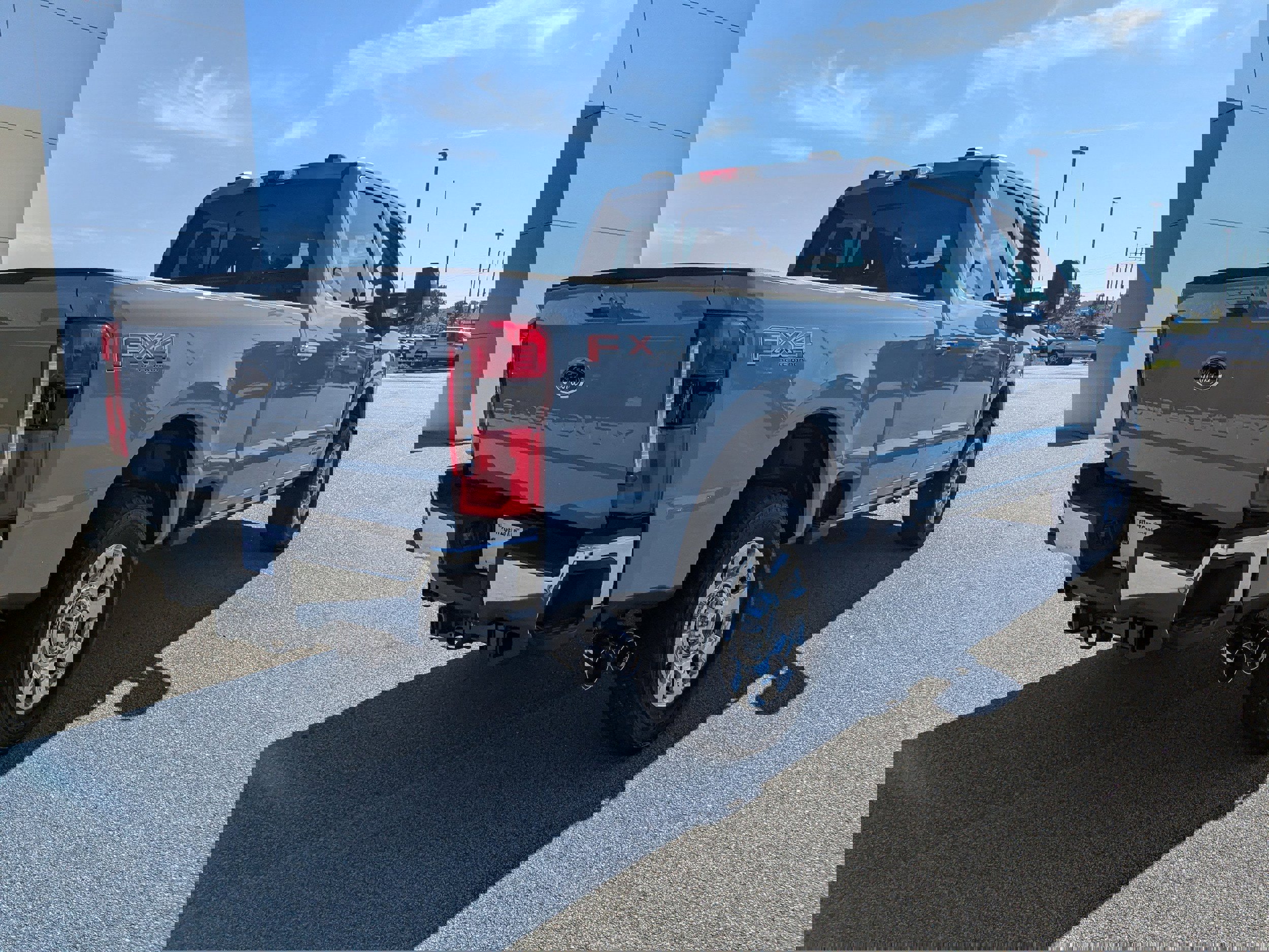New 2025 Ford F250 Lariat w/ Lariat Ultimate Package image 4