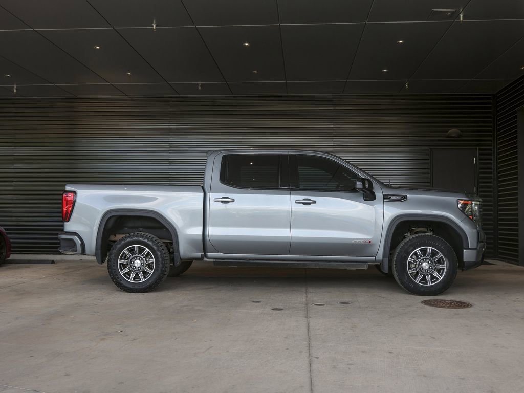 Used 2024 GMC Sierra 1500 AT4 w/ AT4 Preferred Package AWD/4WD image 8