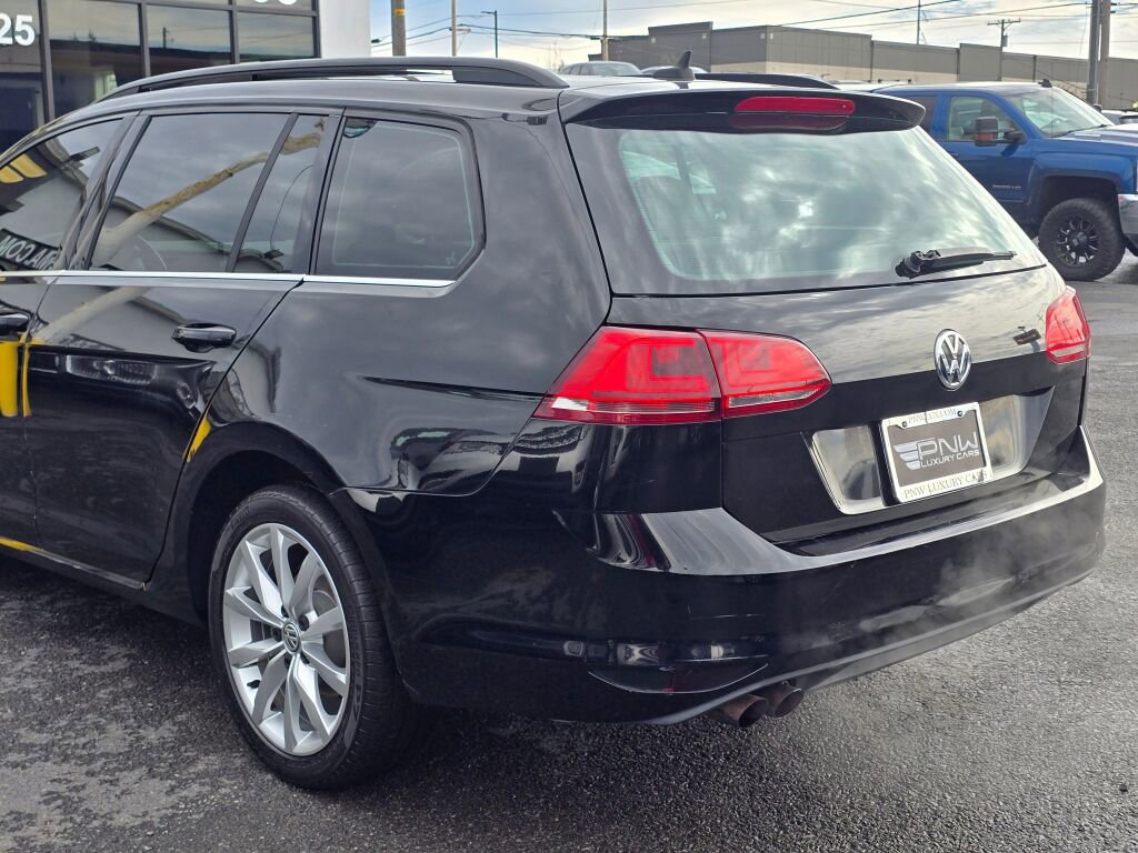 Used 2016 Volkswagen Golf SE image 9