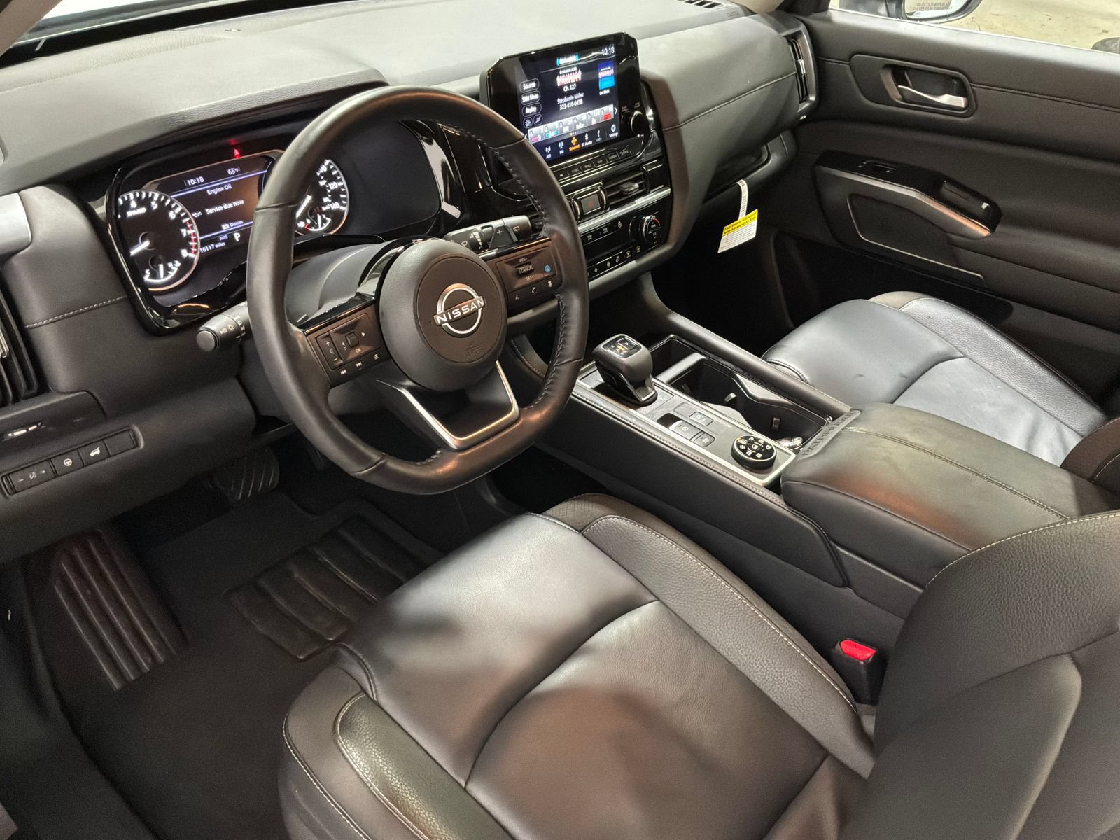 Used 2025 Nissan Pathfinder SL w/ Cargo Package AWD/4WD image 14