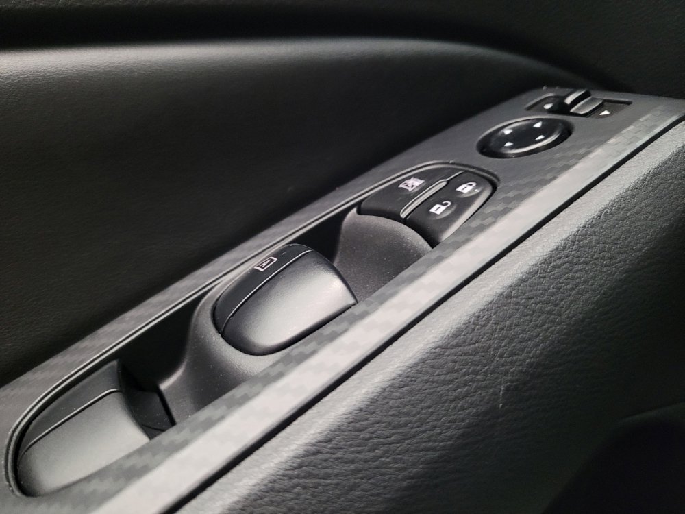 Used 2025 Nissan Altima 2.5 SV FWD image 27