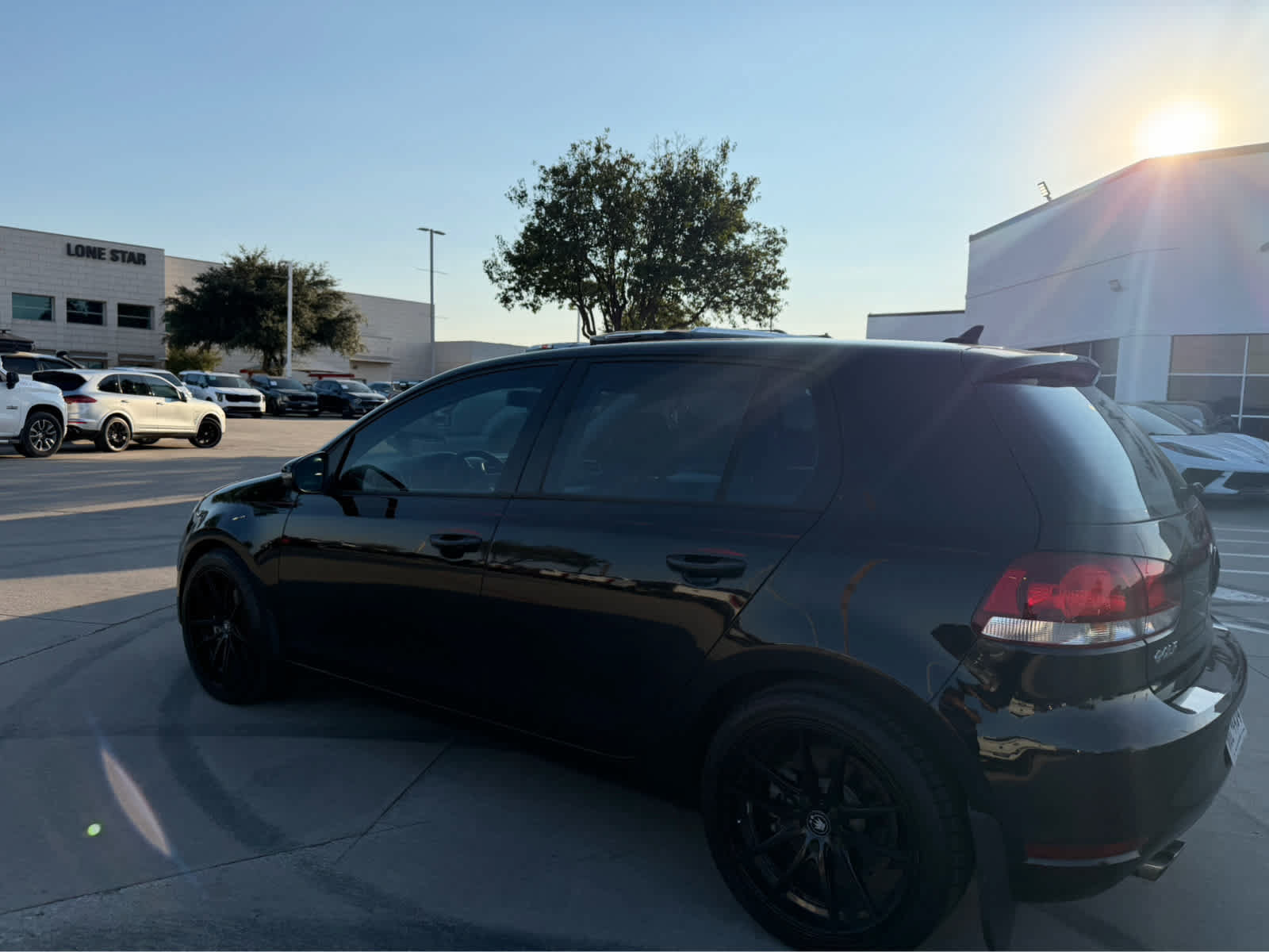 Used 2013 Volkswagen Golf TDI FWD image 2
