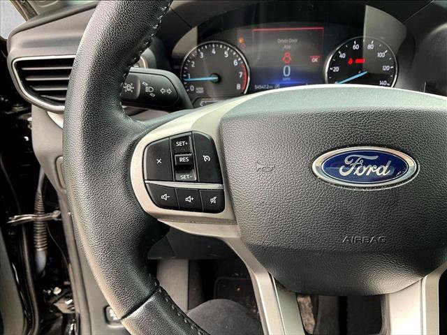 Used 2023 Ford Explorer XLT w/ Equipment Group 202A RWD image 18
