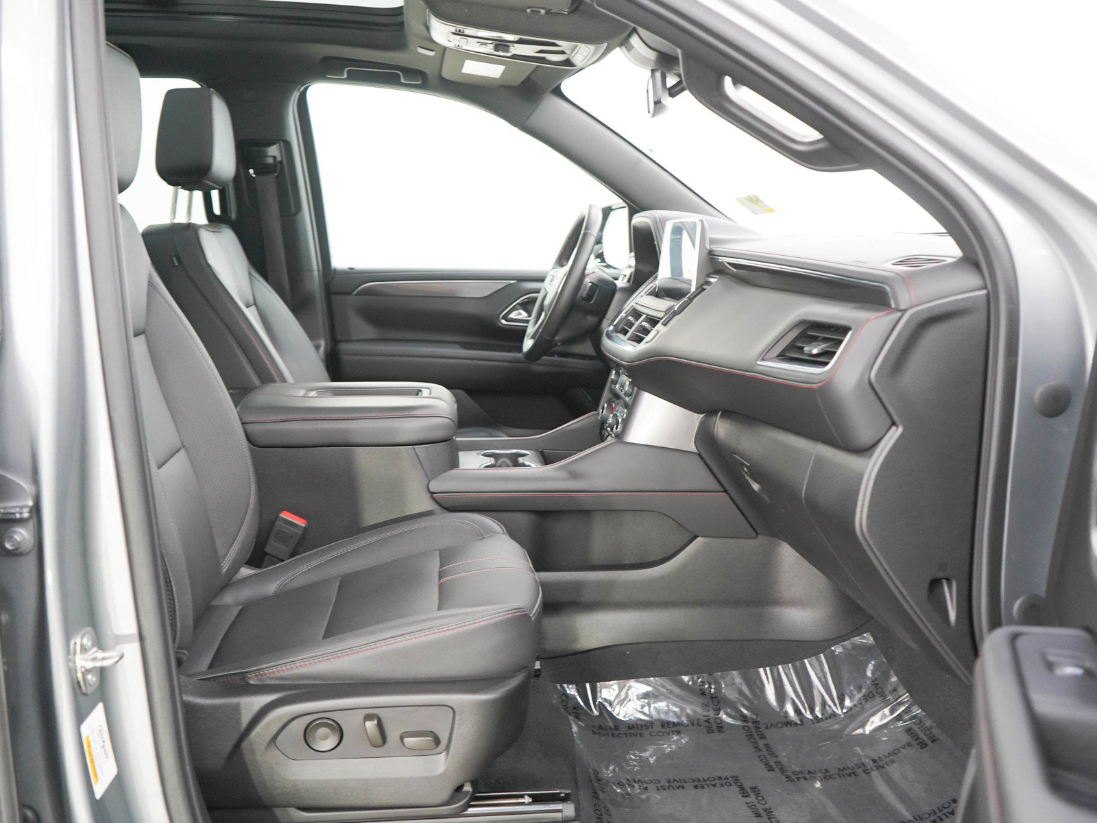 Used 2023 Chevrolet Suburban RST w/ Luxury Package AWD/4WD image 11