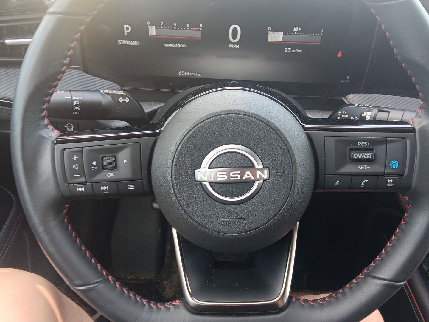 Used 2025 Nissan Kicks SR FWD image 21