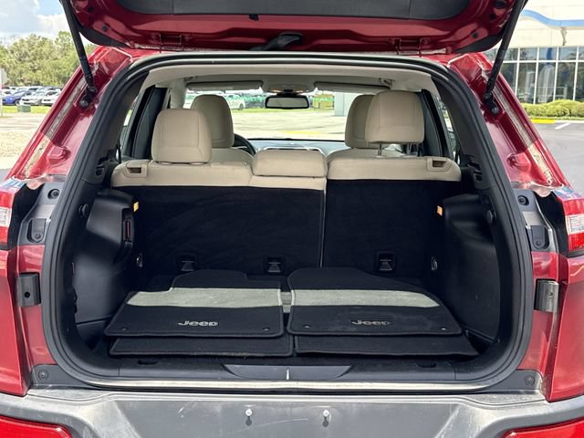 Used 2015 Jeep Cherokee Sport FWD image 17