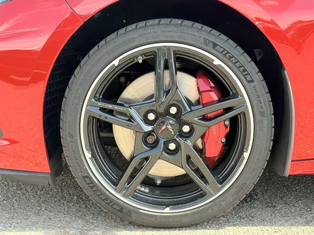 Used 2024 Chevrolet Corvette Stingray Premium Conv w/ Z51 Performance Package RWD image 29