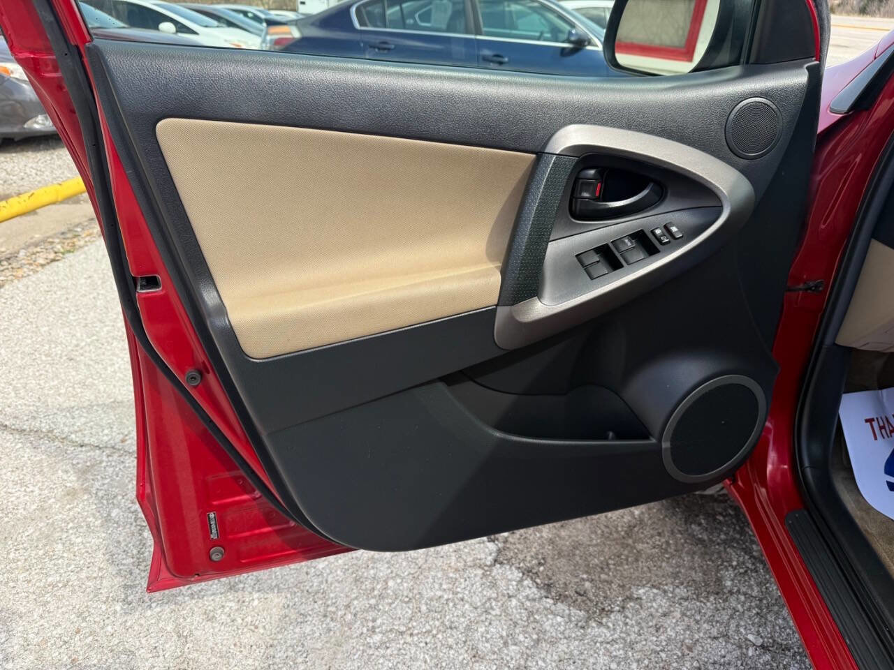 Used 2012 Toyota RAV4 4WD w/ Value Pkg image 23