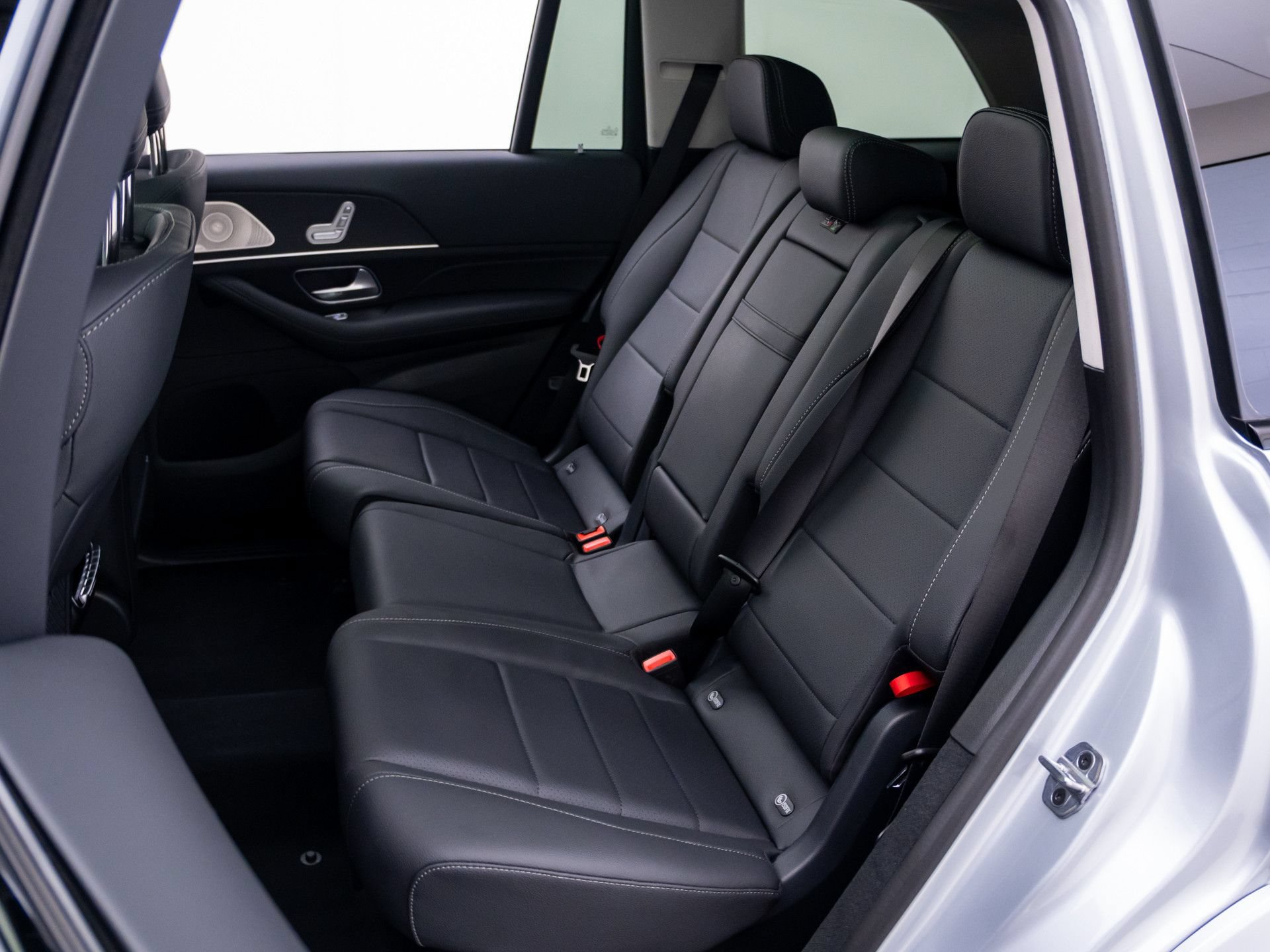 New 2026 Mercedes-Benz GLS 450 4MATIC image 18