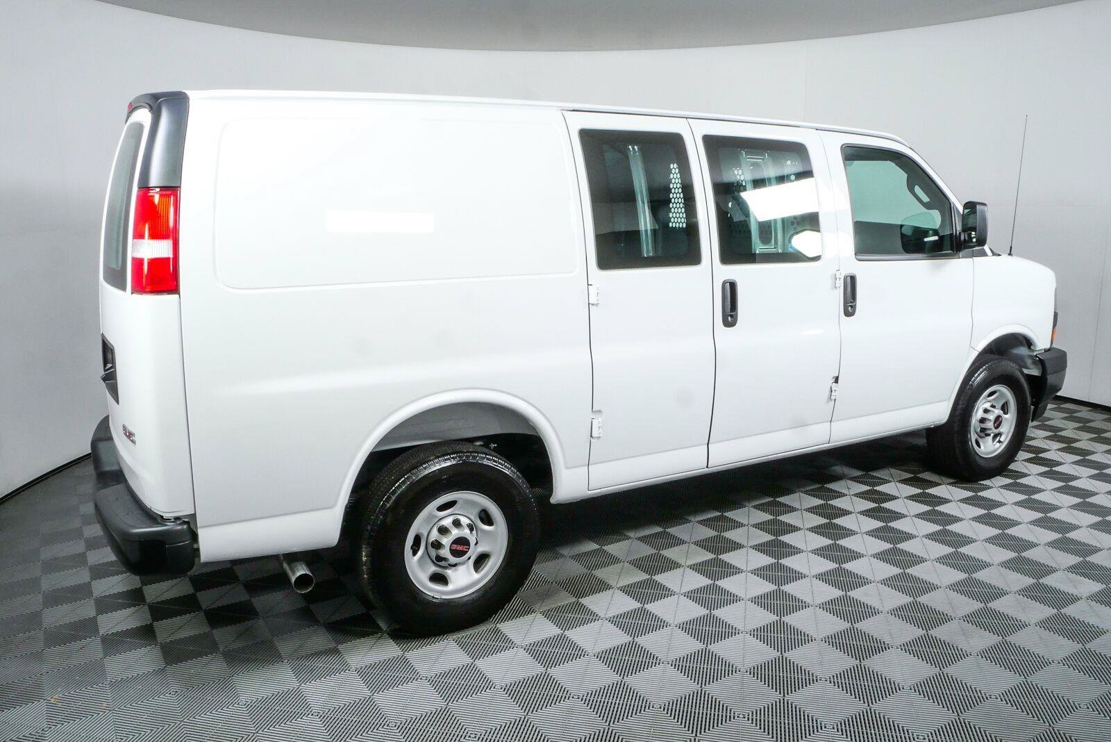 New 2025 GMC Savana 2500 w/ Driver Convenience Package RWD image 2