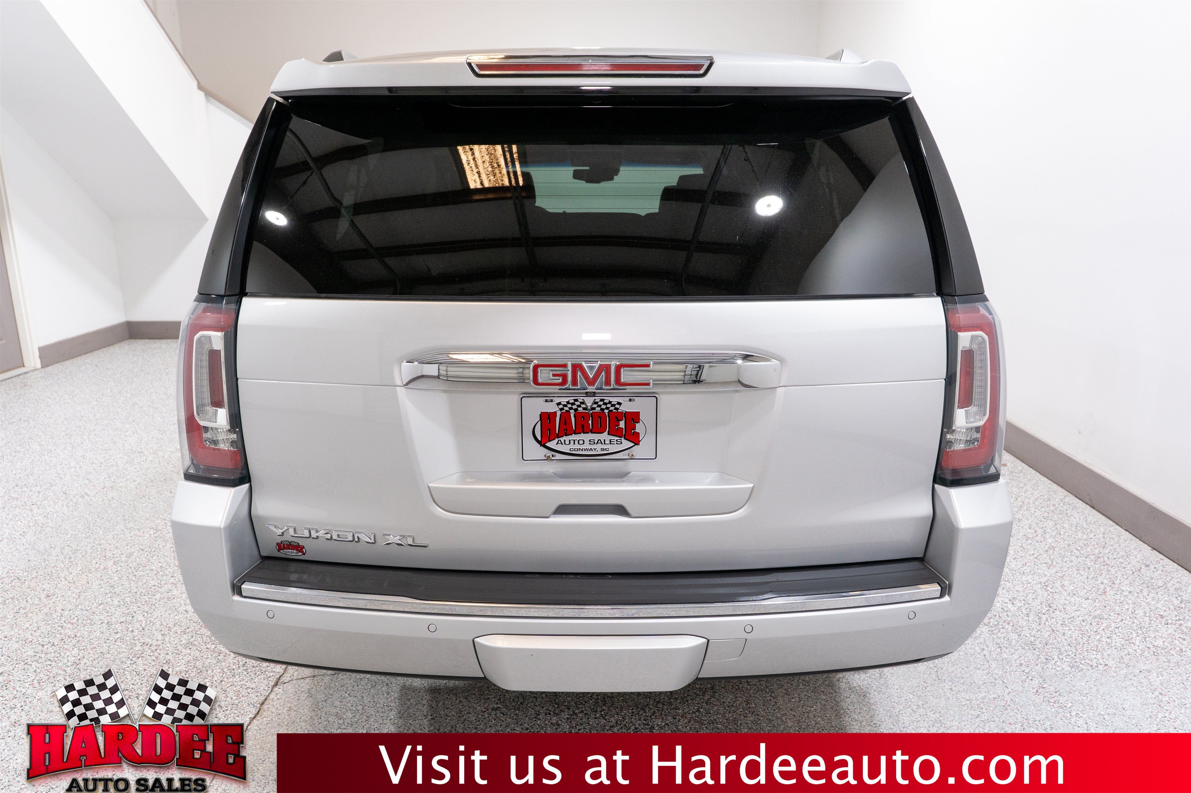 Used 2018 GMC Yukon XL Denali w/ Denali Ultimate Package AWD/4WD image 4