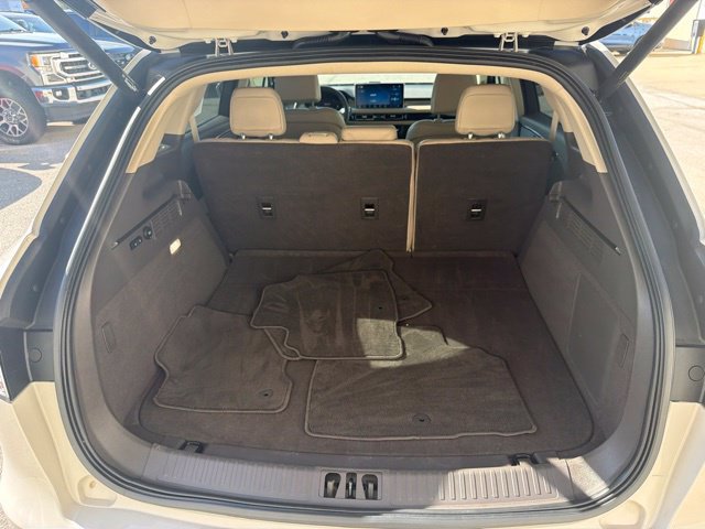 Certified 2022 Lincoln Nautilus FWD w/ Premium Package image 9