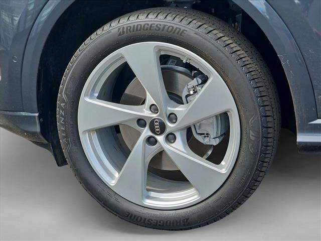 Certified 2025 Audi Q5 Premium AWD/4WD image 28