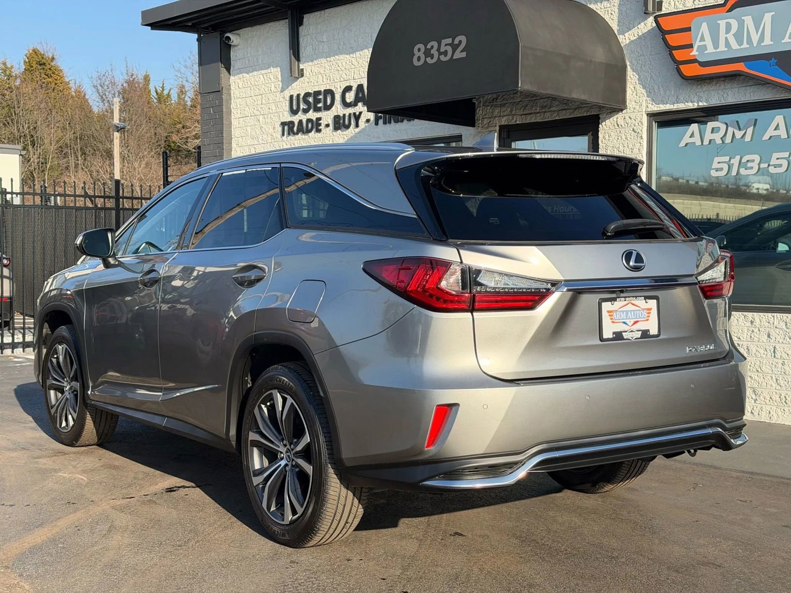 Used 2020 Lexus RX 350L Premium w/ Premium Package image 8