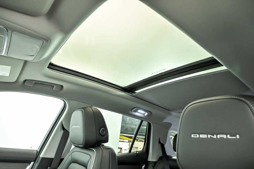 New 2026 GMC Terrain Denali w/ LPO, Floor Liner Package AWD/4WD image 10
