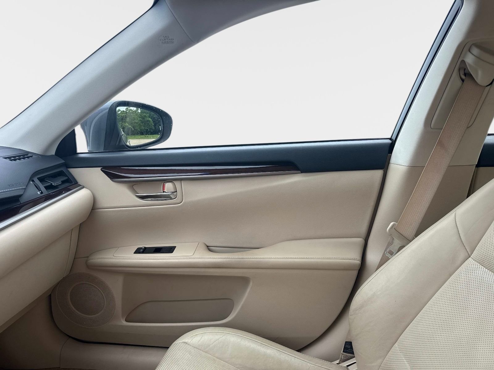 Used 2014 Lexus ES 350 w/ Luxury Package FWD image 19