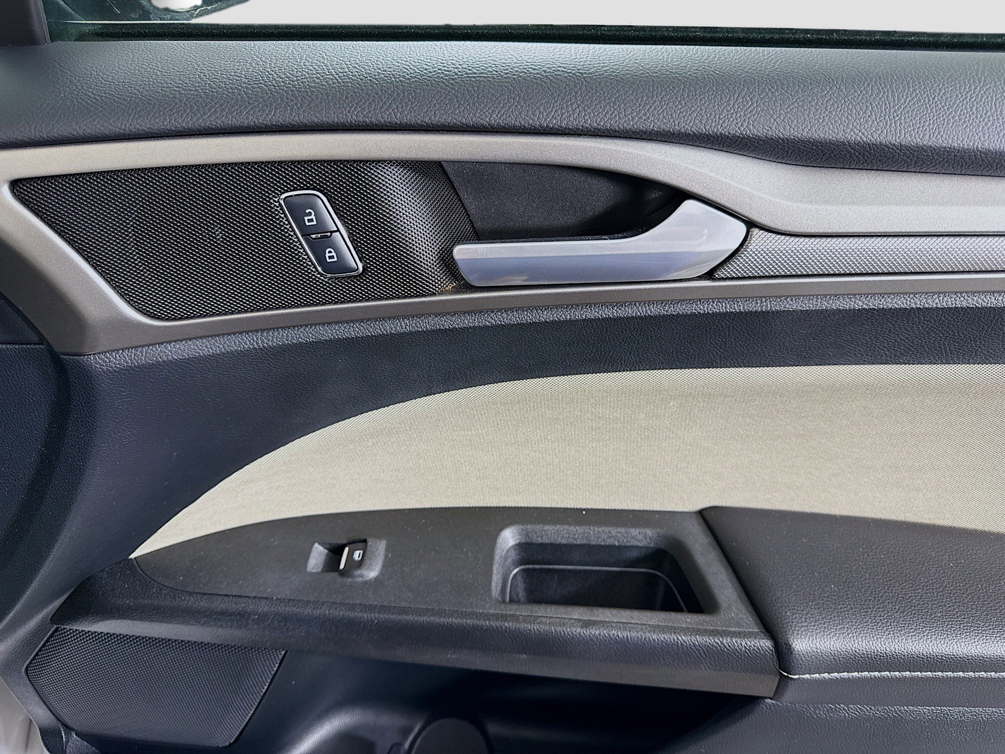 Used 2017 Ford Fusion S image 31