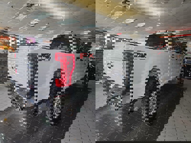 Used 2019 Ford F350 XLT w/ XLT Value Package image 4