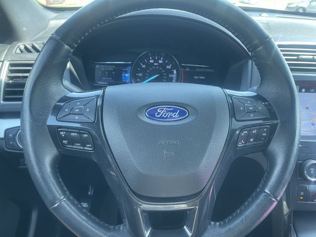 Used 2019 Ford Explorer XLT w/ Equipment Group 202A AWD/4WD image 20