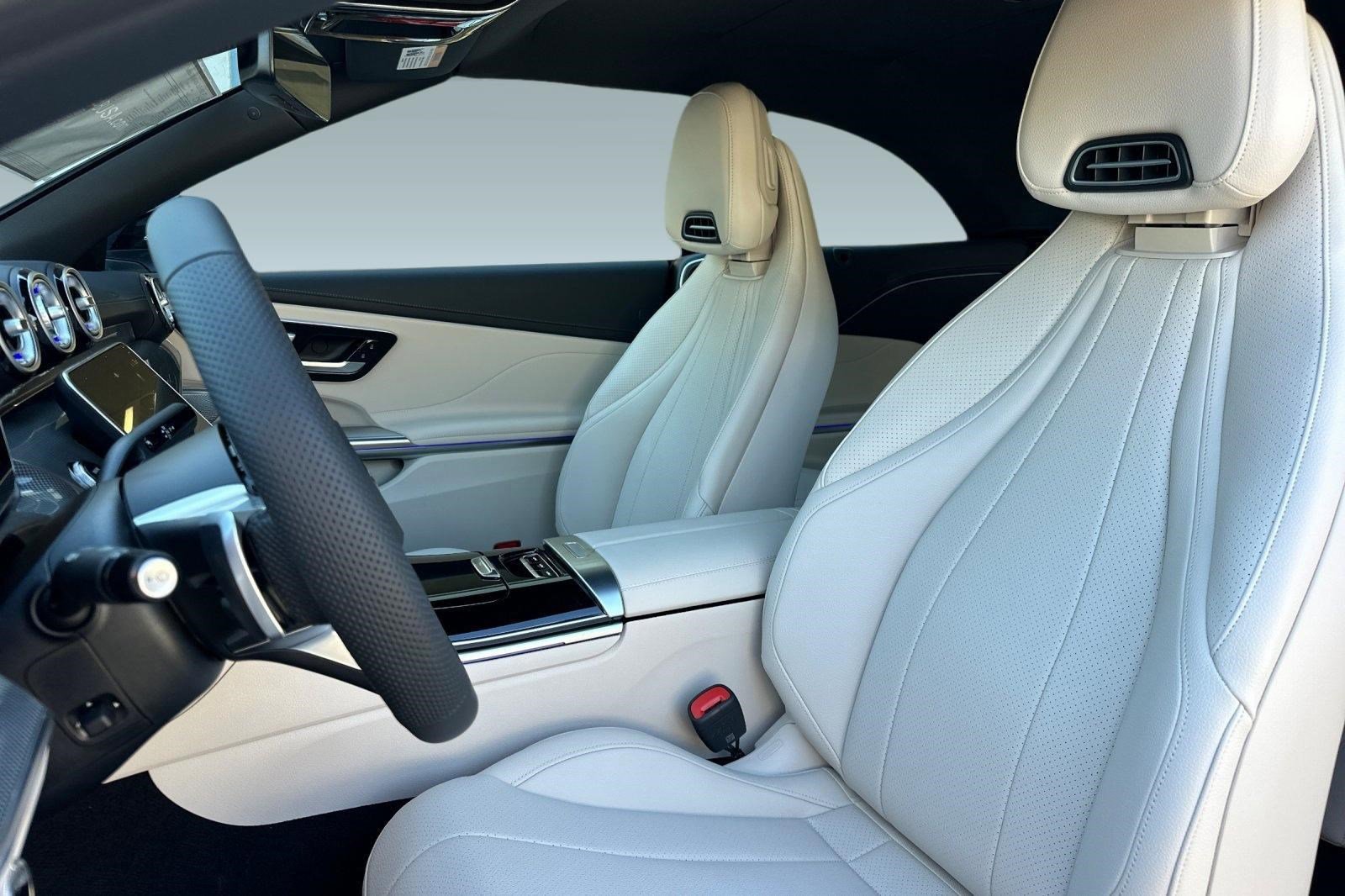 New 2026 Mercedes-Benz CLE 450 4MATIC Cabriolet image 4