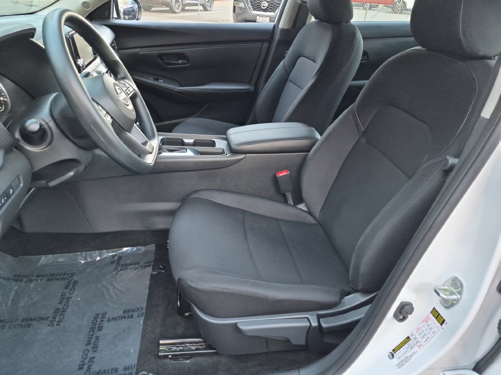 Used 2025 Nissan Sentra S FWD image 14