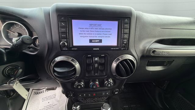 Used 2018 Jeep Wrangler Unlimited Altitude image 12