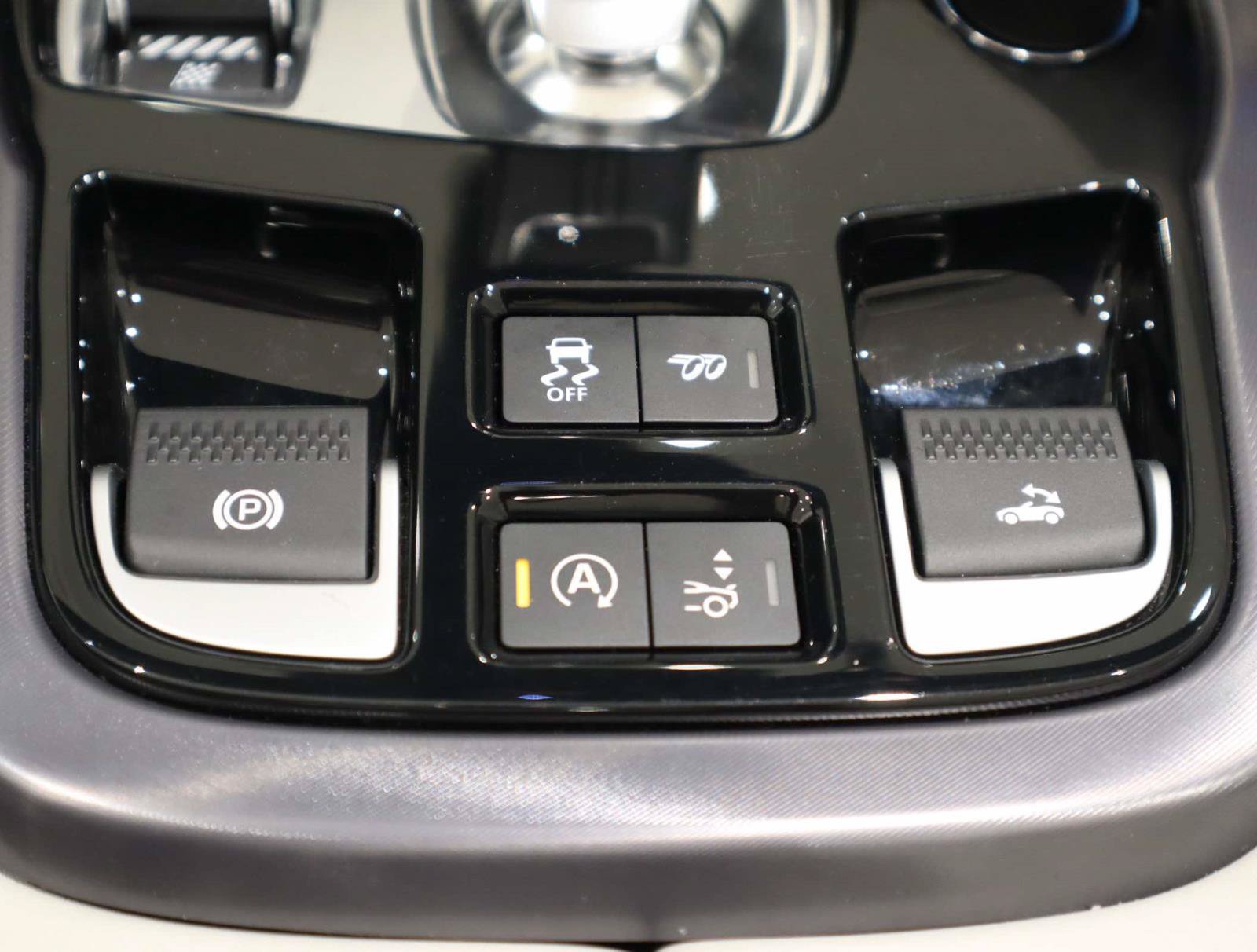 Used 2024 Jaguar F-TYPE Convertible AWD image 38