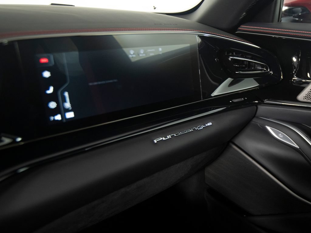 Used 2025 Ferrari Purosangue AWD/4WD image 26